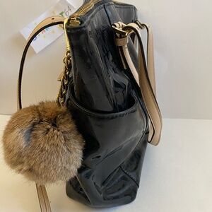 Michael Kors purse WITH RABIT FUR CHARM Jet set Tote bag Black (35S6MTTT8Z)